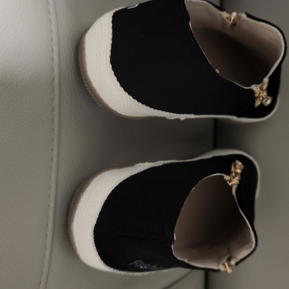 Sold - Picture 3 of 7